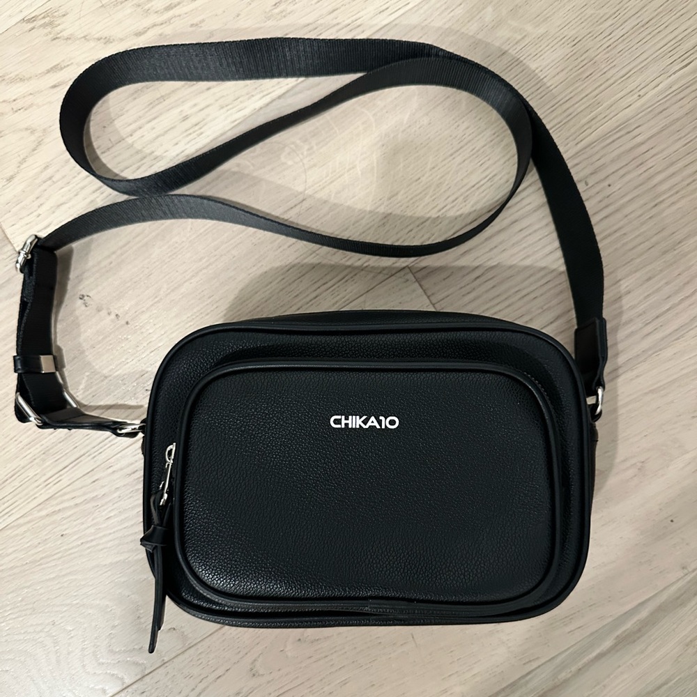 Chika10 Crossbody Bag